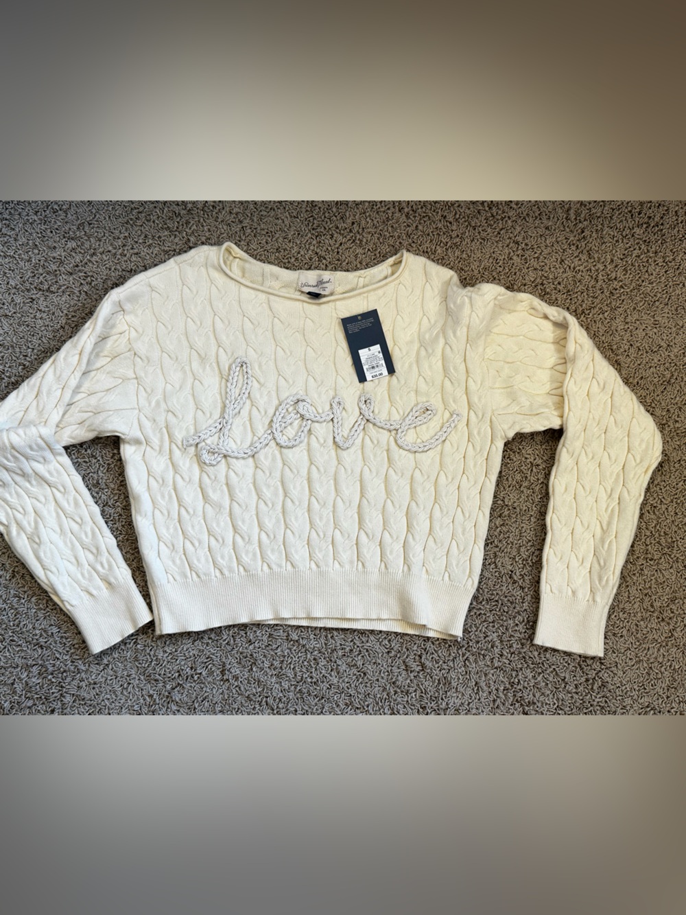 UNIVERSAL THREAD size XXLARGE Pale Yellow Crewneck Sweater "LOVE" NEW $35
